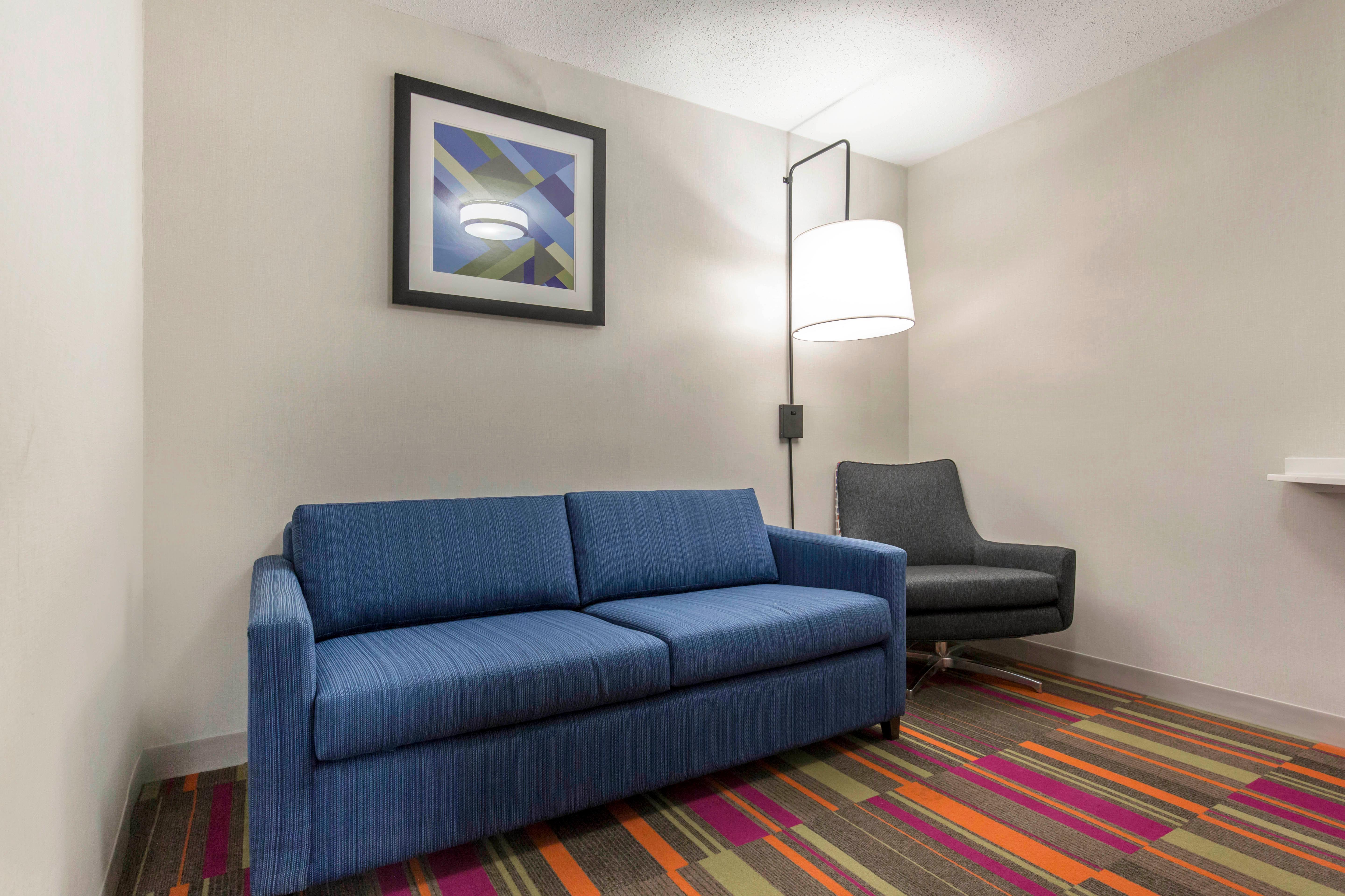 Holiday Inn Express And Suites Chicago West - St Charles By Ihg Saint Charles Exterior photo