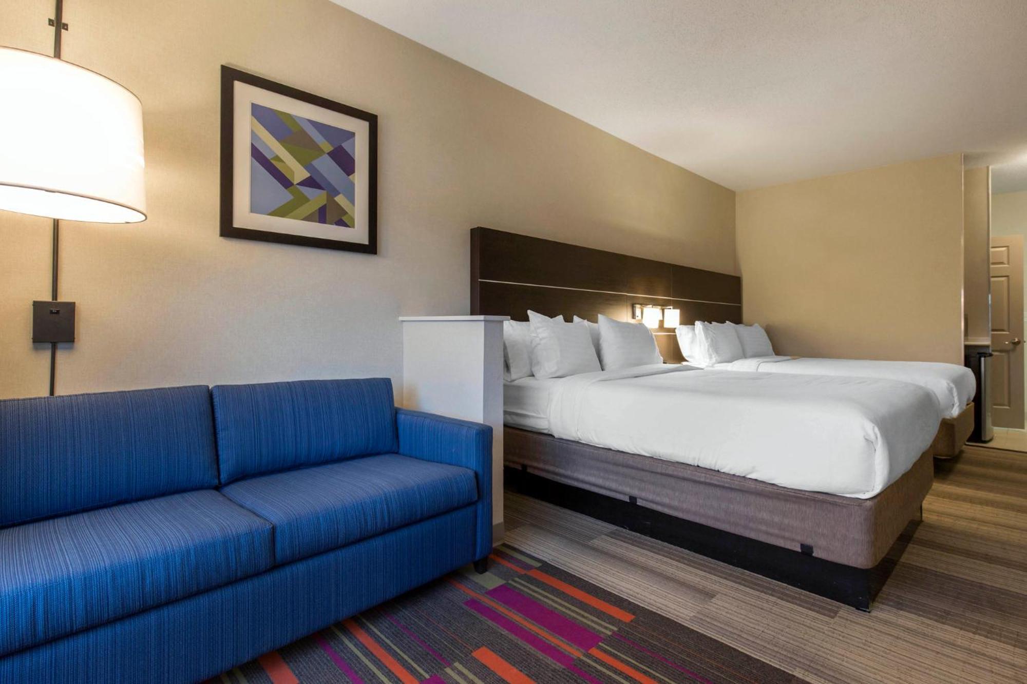 Holiday Inn Express And Suites Chicago West - St Charles By Ihg Saint Charles Exterior photo